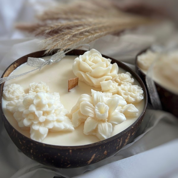 Coconut Scented Candle in a Coconut Shell | Natural Soy Wax| Eco-Friendly | Perfect Gift