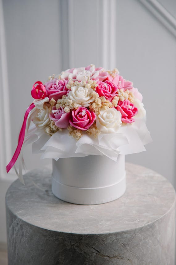 Regalo Elegante Per Lei Bouquet Di Rose Centrotavola Fiore Di Sapone Per Festival Festa Della Mamma Fidanzamento San Valentino Compleanno Festa Dell'insegnante Fiori Regalo Rosa Artificiale Profumata