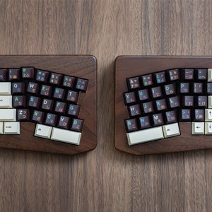 Keyclicks Split65 | Wood Alice layout split keyboard | Walnut Keyboard