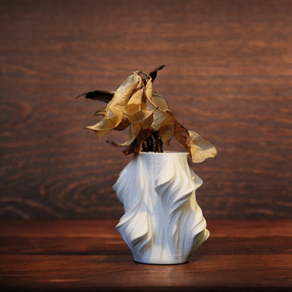 Wavy Vase | Home Decoration | 3D Printed Sculpture |