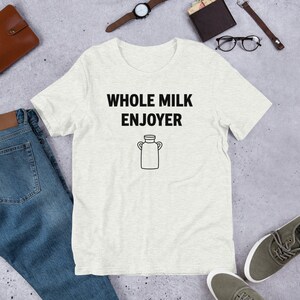 ホールミルクエンジョイナー ヘザーブラックレタリング ユニセックス Tシャツギフト、面白い食べ物関連の男性と女性へのシャツギフト