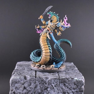 Yuan-Ti Sorcerer