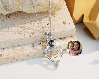 Custom Mom Photo Projection Necklace,Personalized Photo Heart Necklace,Wedding Jewelry,Memorial Jewelry for Her, Mother's Day Gift