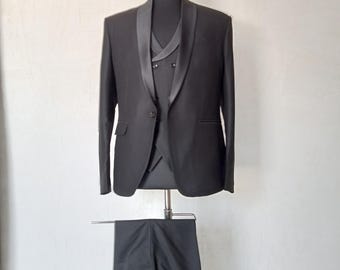 Costume noir pour homme, costume 3 pièces pour homme, costume de mariage, tenue de fête, costume de bal de promo, costume pour homme, tenue tendance, cadeaux pour homme, costume formel pour homme.