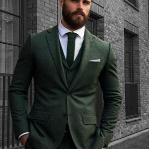 Men Green Tweed Suit, Men&#39;s 3 piece suit, Casual or formal wear for Men&#39;s, trendy wear for Men&#39;s, Tailored Fit best outfit for Men&#39;s.