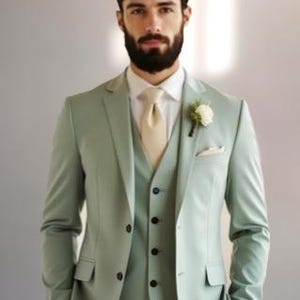 Men Sage Green Suit, Wedding 3 Piece Suits, Slim Fit Party Wear Prom Suits, gift for men,Green tuxedo, Office wear, formal or informal coat.