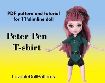 Puede incluir: Patrón PDF y tutorial para una muñeca slimline de 28 cm Peter Pan T-shirt. Lovable Doll Patterns.