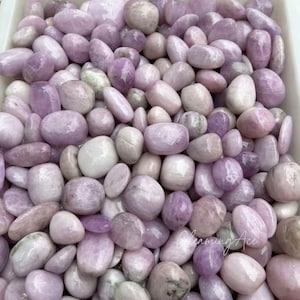 Natural Kunzite Tumble Stone, Polished Pink Kunzite Crystal Gemstone, Bulk Crystals 20-30mm