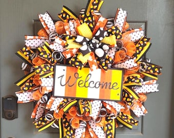 Halloween wreath, Welcome wreath, candy corn wreath decor, front door décor, and fall décor, a great gift for Halloween or candy corn lover!