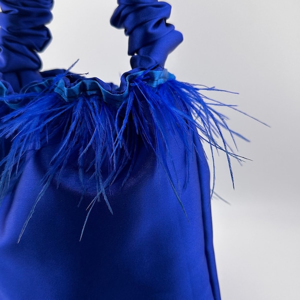 Chouchou bleu roi avec plumes, chouchou bleu, sac en plumes d'autruche, sac à main bleu roi, petit sac à main