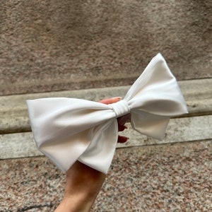 Bridesmaids Bow