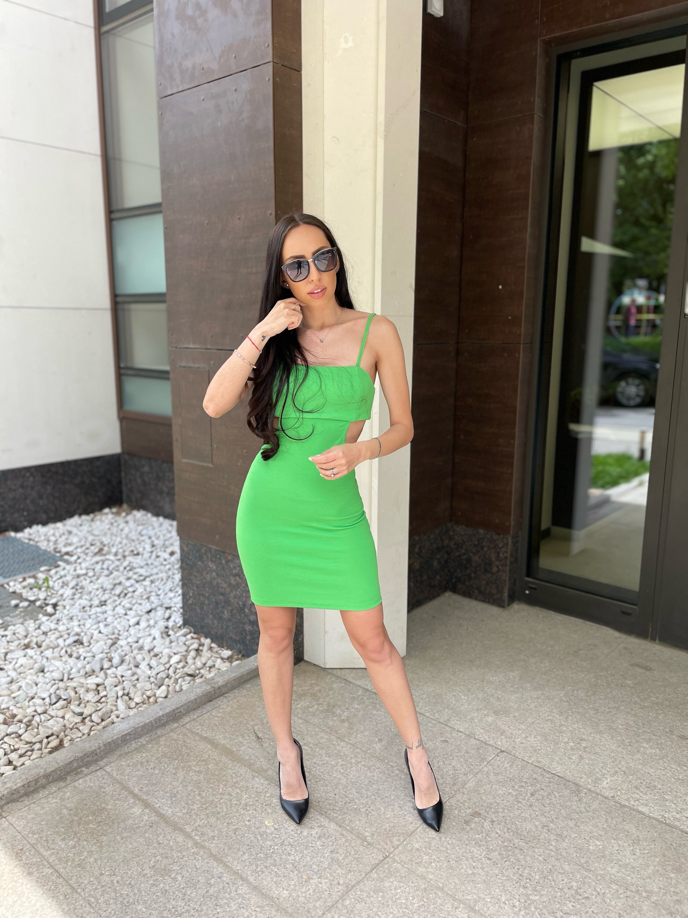 13+ Green Open Back Dress