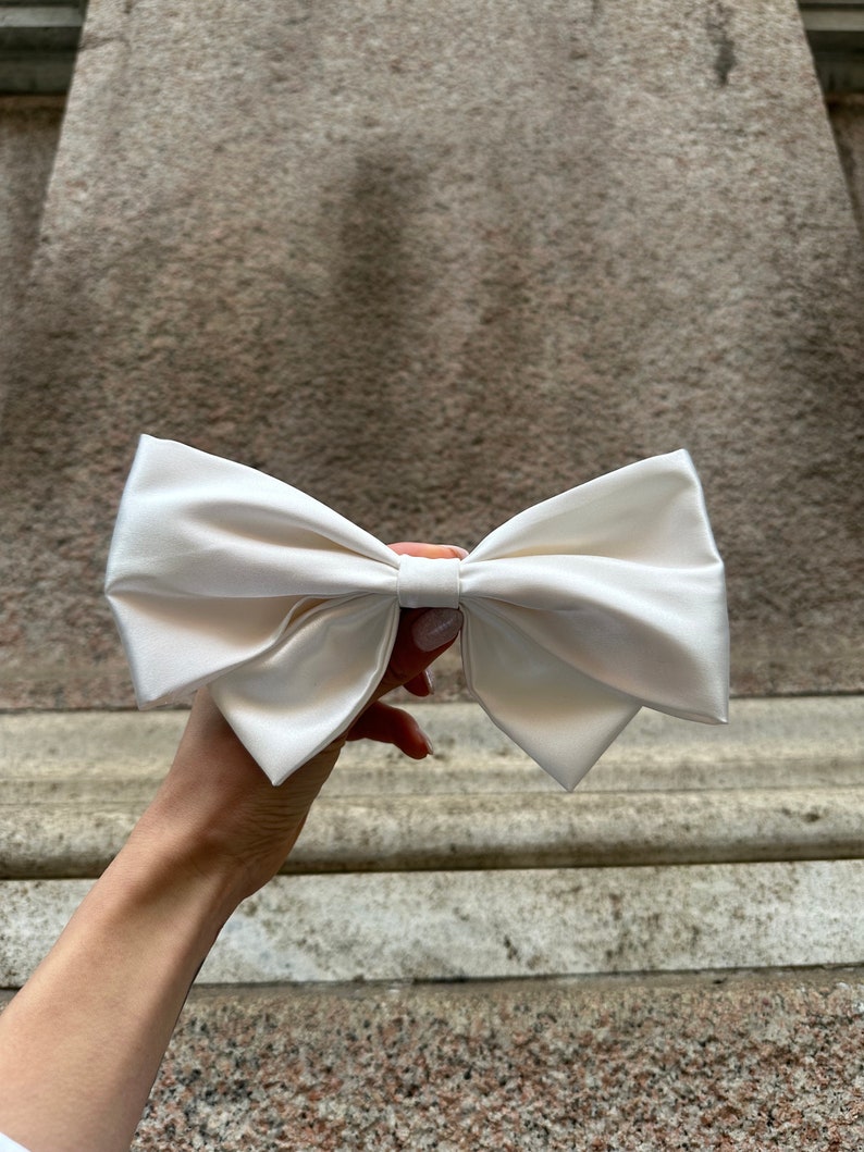 Wedding Bow in Ivory White