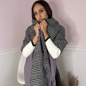 Warm Purple Cashmere Scarf, Winter Cashmere scarf, Warm Shawl, Winter Accessories, Warm scarf in purple and black, Long Winter Scarf