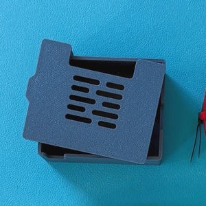 Caja R2-D2 de Home Depot para placa de procesador AstroPixels con microcontrolador V1.4 y V1.5