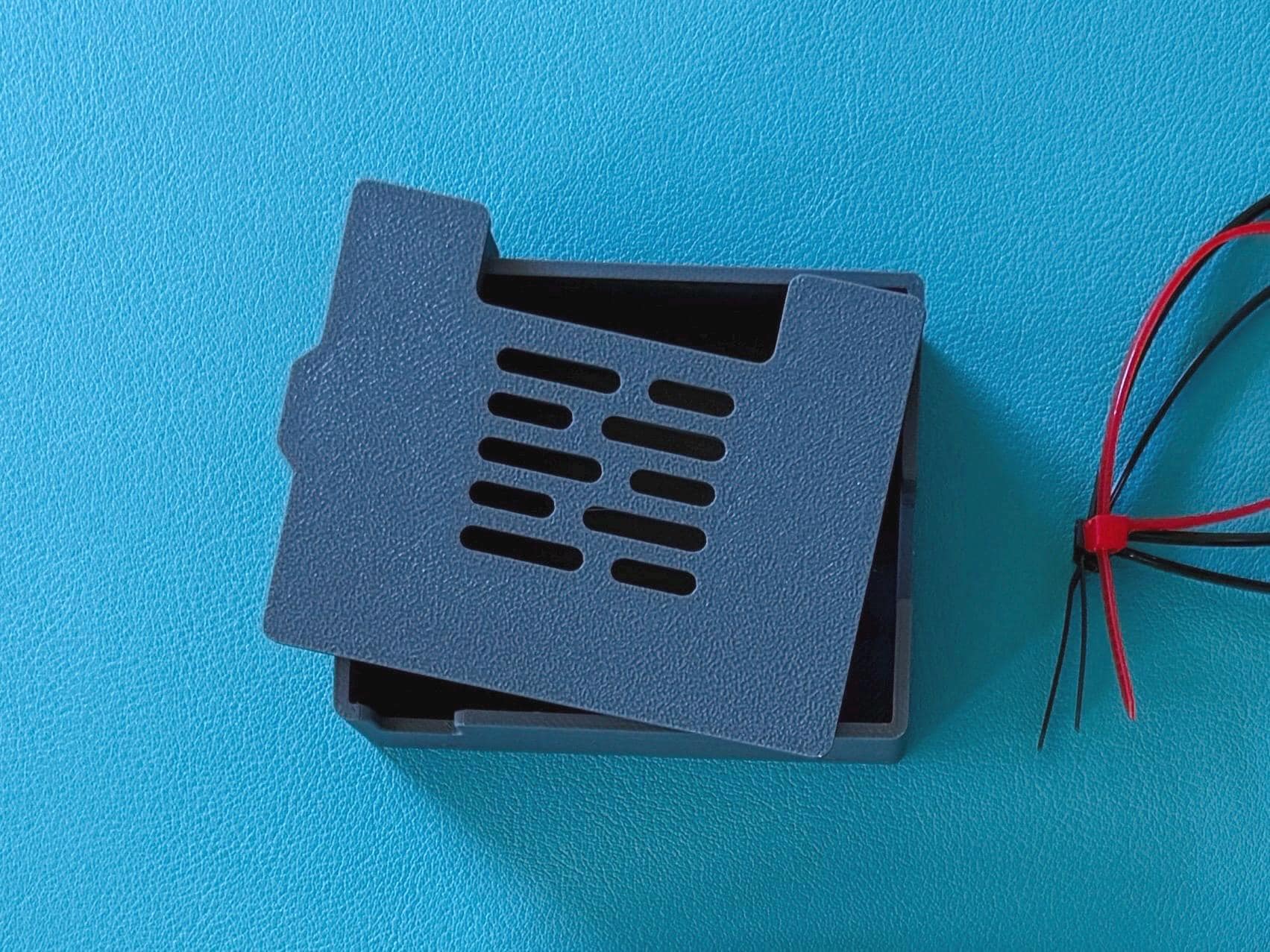 Microcontroller Storage Box Home Depot R2-D2 Box for Astropixels Processor Board Microcontroller V1 ...