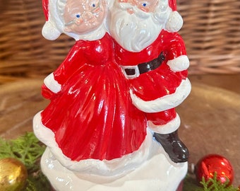 Vintage Hobbyist Hand Painted Ceramic Santa and Mrs. Claus Musical Figurine | I’m Dreaming of a White Christmas