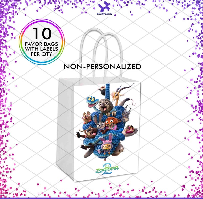Puede incluir: Bolsa de regalo blanca con una colorida ilustraci&oacute;n de personajes de la pel&iacute;cula Zootopia 2. La bolsa tiene asas blancas y el texto "NO PERSONALIZADO". Una etiqueta circular dice "10 BOLSAS DE REGALO CON ETIQUETAS POR CANTIDAD".