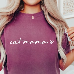Kat Mama script T-shirt