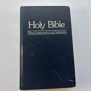 Vintage 1980s Holy Bible, New International Version, Hardcover NIV Bible, Theology Book, Religious Book
