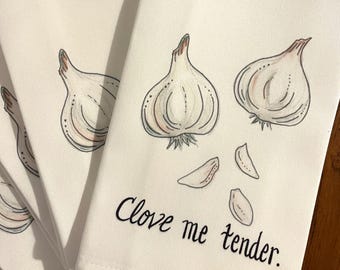 Tea Towel-Dish Towel-Clove Me Tender-Garlic-Housewarming-Gift for Mom-Kitchen-Hostess Gift-Original watercolor illustrated design