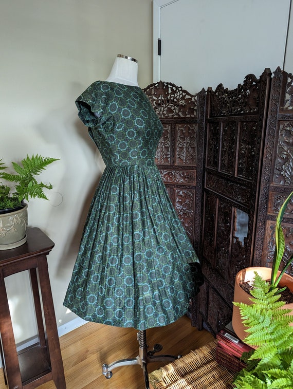 1950s Green Kaleidoscope Cotton Dress - image 3