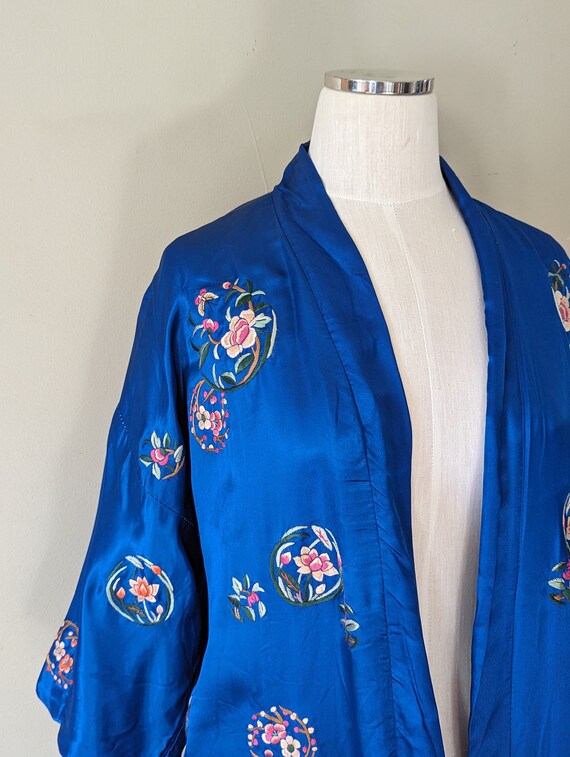 Vintage Hand Embroidered Cobalt Blue Silk Robe - image 6