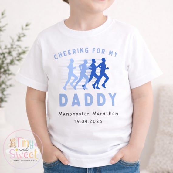 Kids Cheering for Daddy or Mummy Marathon Shirt – Family Supporter T-Shirt for Manchester Marathon Race Day