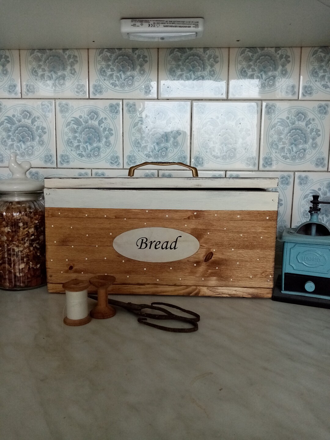 Farmhouse Kitchen Bread Box, Primitiv Bread Box, Farmhouse Kitchen