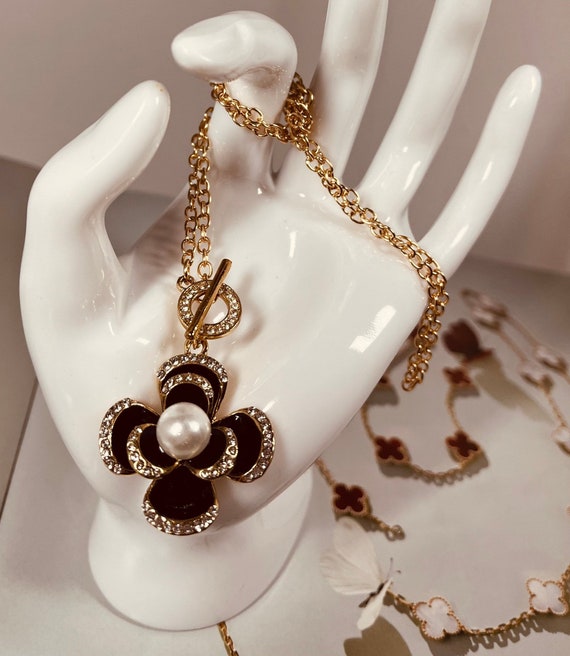 Luxury Trendy Necklace Luxury Camellia Flowers Luxury Charm