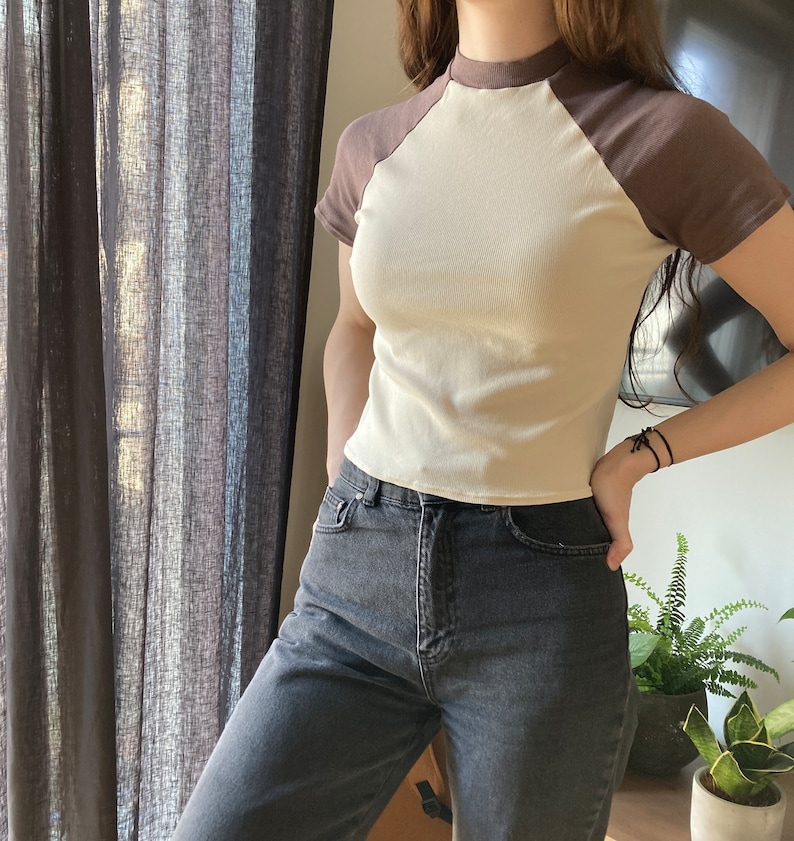 The "Aster" Tee | Stretchy raglan sleeve T-shirt PDF pattern | pdf printable sewing pattern image 7