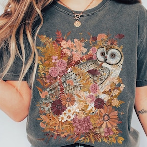 Cottagecore Fall Owl Comfort Colors Shirt, Painted Whimsical Owl Lover Tee, Autumn Floral Whimsigoth Forestcore Bird Gift for Nature Lover