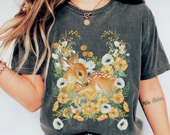 Camisa Comfort Colors Painted Fawn: Estilo Cottagecore Floral - Presente Perfeito para Amantes de Animais