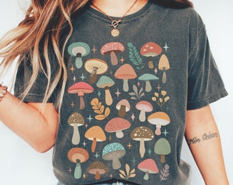 Comfort Colors Minimalist Mushroom Shirt, Colorful Retro Mushrooms and Foliage Tee, Cute Fairycore Fungi Lover Cartoon Botanical Gift Idea