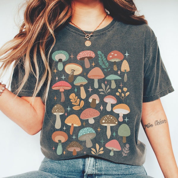 Chemise champignon minimaliste Comfort Colors, t-shirt rétro coloré champignons et feuillage, jolie idée cadeau botanique de dessin animé pour amoureux des champignons féeriques