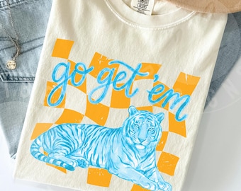 Comfort Colors 'Go Get Em' Shirt : Distressed Wavy Checkered Orange and Blue Tiger Tee