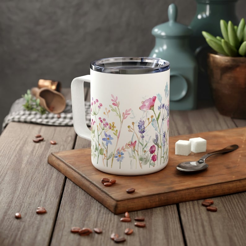 Watercolor Wildflowers Insulated Travel Mug with Lid, Flower Lover Tumbler With Handle, Wrap Around Flowers Coffee Cup, Gift for Mom zdjęcie 1