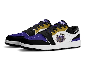 Baltimore Football Team Schuhe für Damen und Herren, Lila-Weiß-Schwarze Low-Top-Sneaker, Charm City Football Kicks, Maryland Geschenke, Stadtstolz