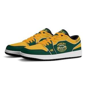 Green Bay fotbollsskor, Wisconsin låga sneakers för män och kvinnor, gröna guldfärgade fankicks, matchdagsfotbollspresent, Green Bay City Pride