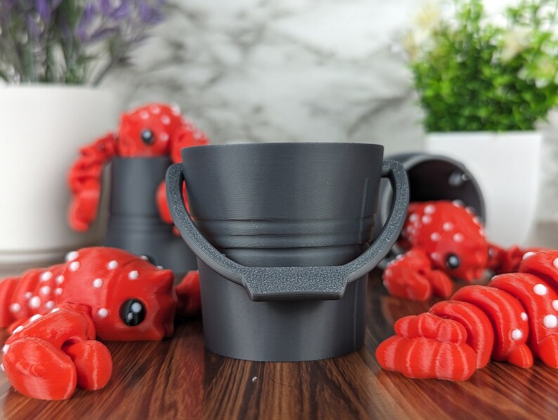 Lobster Fidget Toy with Bucket - Articulated 3D Print - Flexi Animal - Unique Desk Toy - Flexible Fun Animal image 6