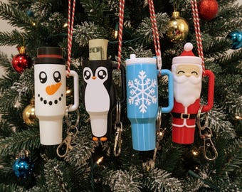 Llaveros navideños con adornos para vasos - Porta bálsamo labial - Adorno para árbol de dinero - Regalo para amigo secreto - Relleno para calcetines navideños - Recuerdo navideño