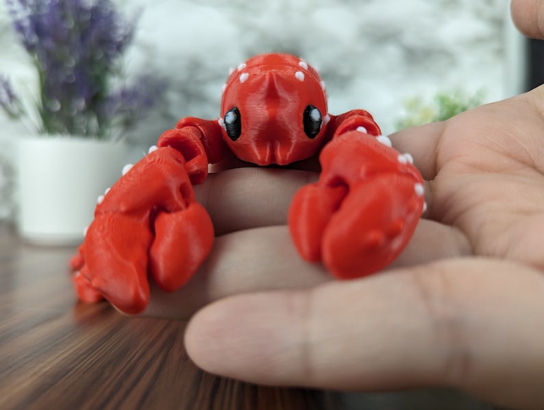 Lobster Fidget Toy with Bucket - Articulated 3D Print - Flexi Animal - Unique Desk Toy - Flexible Fun Animal image 3