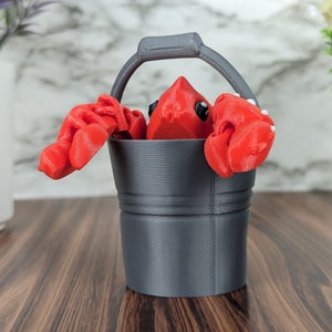 Lobster Fidget Toy with Bucket - Articulated 3D Print - Flexi Animal - Unique Desk Toy - Flexible Fun Animal image 4