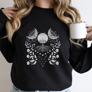 Luna Moth, Cottagecore Shirt, Moth Shirt, Lunar Moth, Dark Cottagecore, Cottage Core Shirt,Goblincore Clothing,Aesthetic Tshirt,Insect Shirt