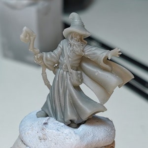 dnd wizard Amlund Maegon Wizard Fantasy Miniatures 28mm 32mm 32mm miniature Dnd Rpg dnd minis image 9