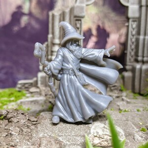 dnd wizard Amlund Maegon Wizard Fantasy Miniatures 28mm 32mm 32mm miniature Dnd Rpg dnd minis image 10