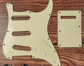 S Type Scratch Plate With Tremolo Cover, 4Ply Plastic, S-Style Vintage Guitar Replacement Accessory, Guitar Build Kit DIY, Guitar Gadget