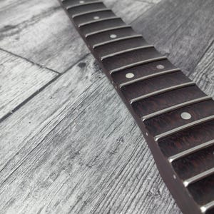Scalloped S-Type Wenge-hals, S-Style ST-gitarr, rostfritt stål Jescar, 22 band i rostfritt stål, elgitarrhals bild 9