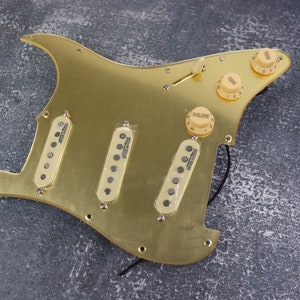 Fender Stratocaster Black With White Pickguard Mini Guitar