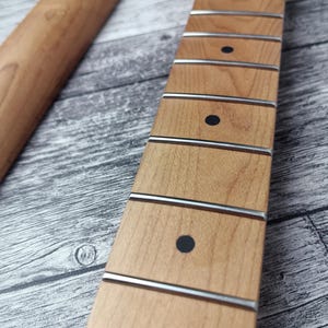 Roasted Maple Electric Guitar Neck, 22 Jumbo Stainless Steel Frets image 4